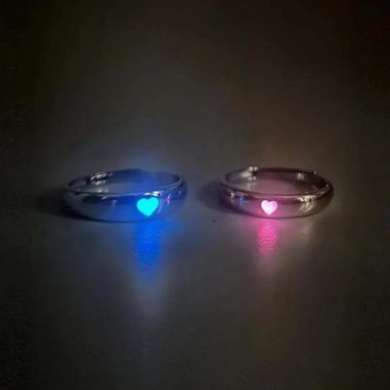 Ringiy Blue Heart Glow-in-the-Dark Ring
