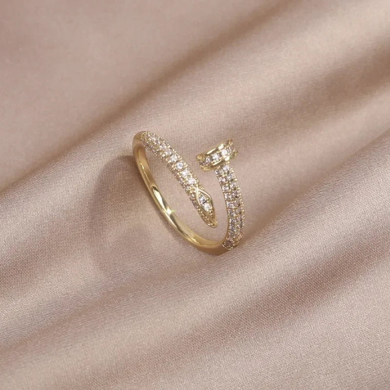 Ringiy Elegant Geometric Zircon Ring